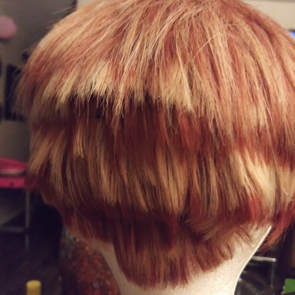 Wig - Picture 7 of 8